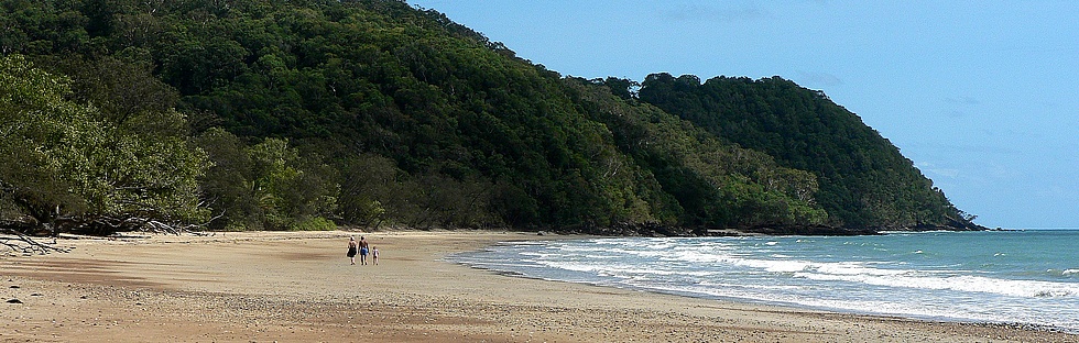 Cow Bay Beach